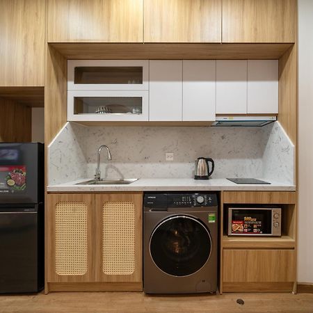 Moonlit Serviced Apartment Hanoi Buitenkant foto