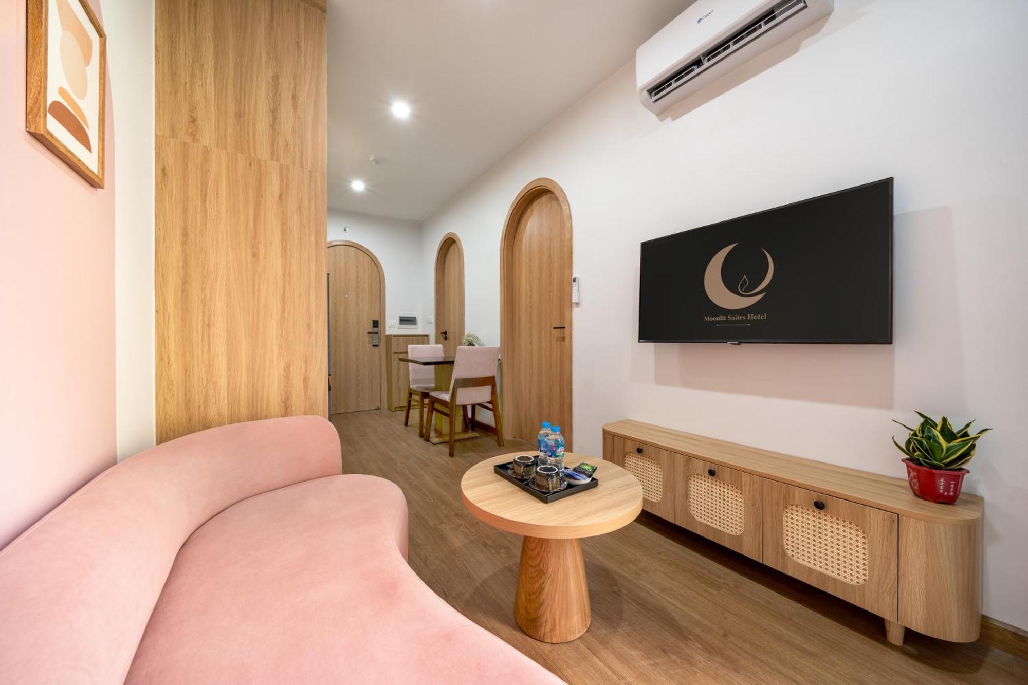 Moonlit Serviced Apartment Hanoi Buitenkant foto